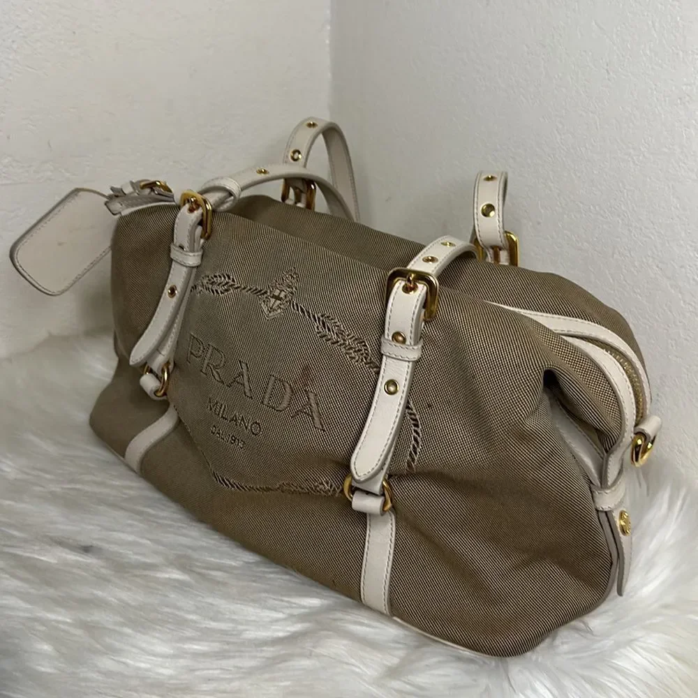 💯Authentic Prada Canapa Logo Handbag🍀